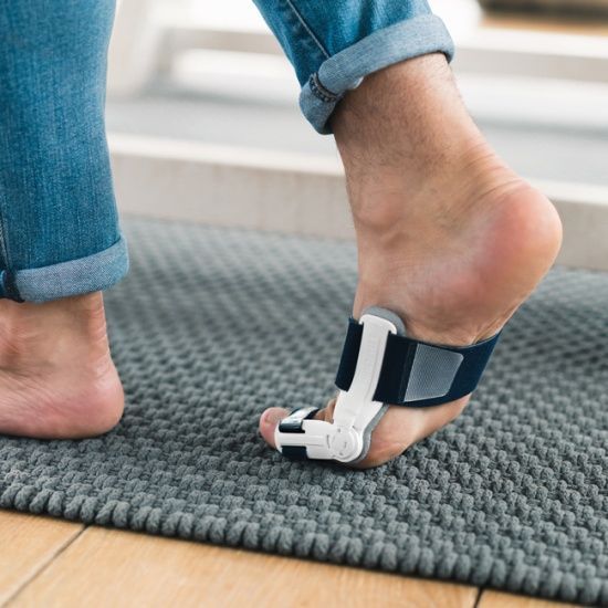 Легка шарнірна шина DJO Global Actytoe Hinged Splint, розмір L 100286 фото